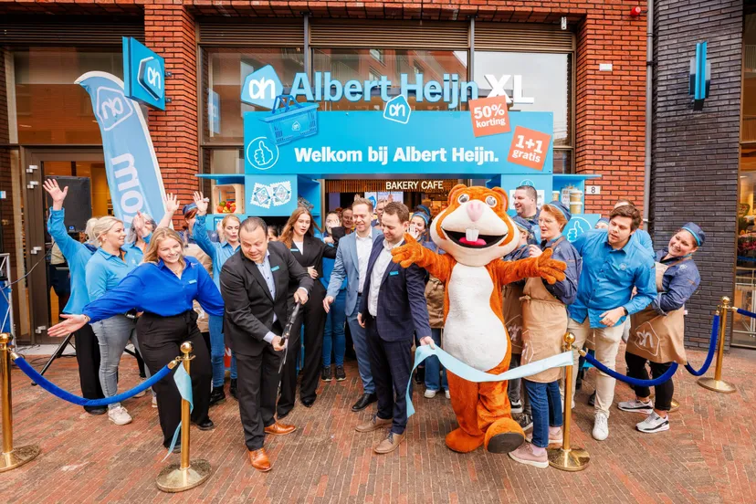 officieumlleopeningalbertheijnxlwaalsprong1november2023foto albertheijnthearrows scaled