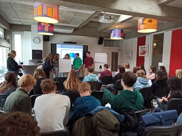 scholenwedstrijdeuroregiorijnwaal 16