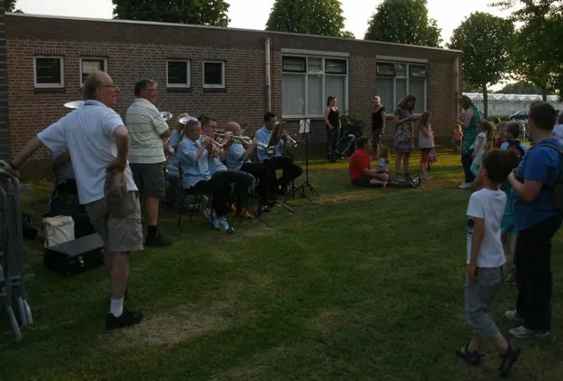 sht8v1nd6vtw0si70r4bve54b loop1