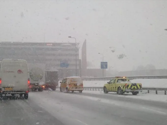 strooien2rijkswaaterstaateti8x yxmainl c