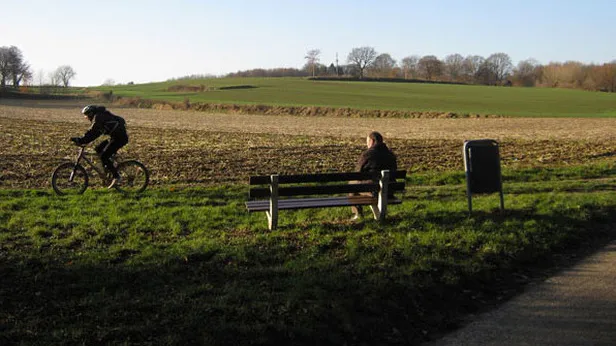 unczdj47asj9awiupbb359tm6 2014 01 0511 05 04