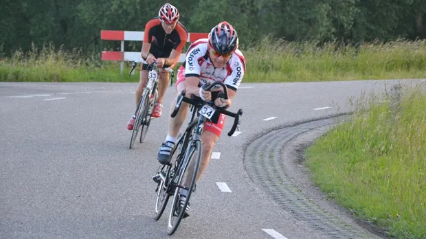 xji5fq00qdisr7gffdg2wjxpk 1 516