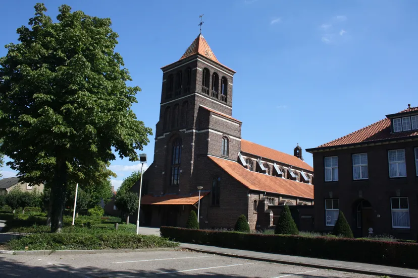 zandse kerk in huissenarch