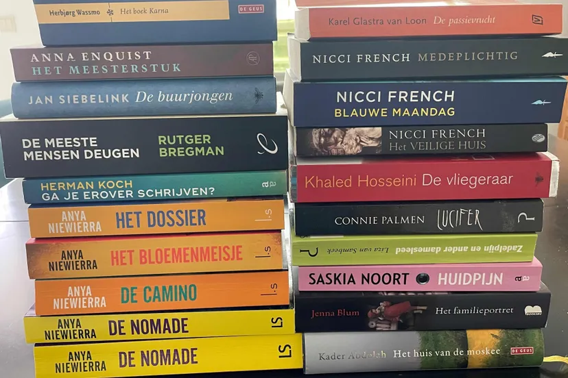boekenmarkt bij alzheimer cafe lingewaardelise werkman