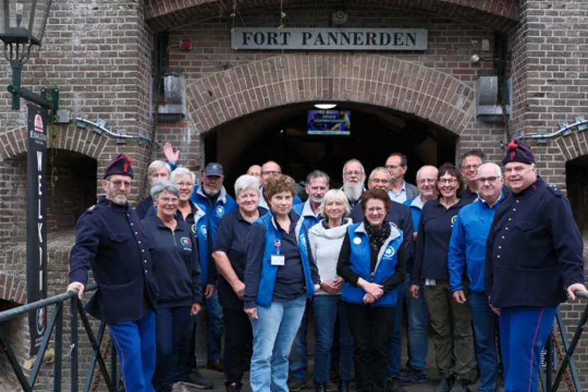 vrijwilligers fort pannerden