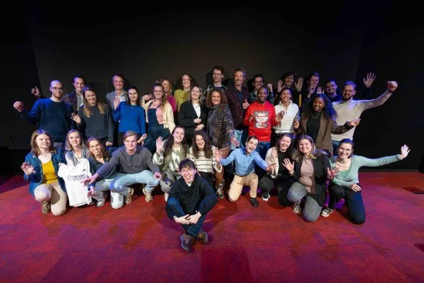 hersenstichtingthe classedwin annemarie van der sar en david verschoor met deelnemers van the class168