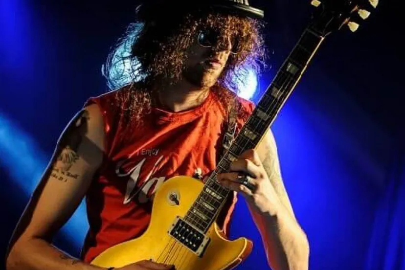 legends of rock at the parkjuli2025 guns w rosesjpg jpeg afbeelding 533 537 pixels