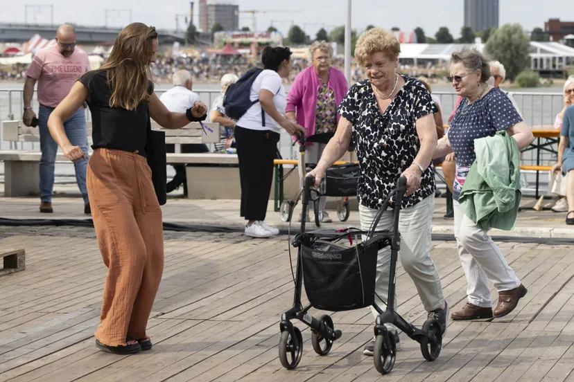 14-07-2024-vierdaagsefeesten-smaakmarkt-ouderen-bart-nijs-1