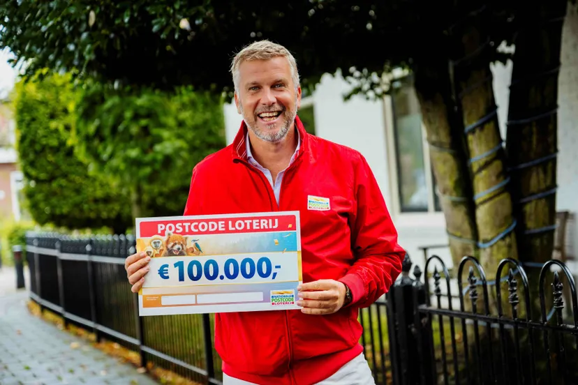 Postcodes-verdelen-100.000-euro-met-elkaar