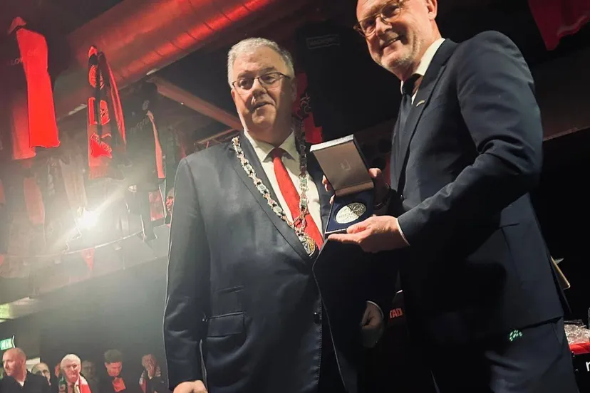 Onderscheiding NEC62liggend_n