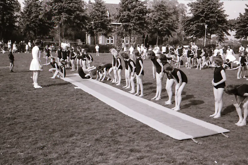 013 mei 1966 kgv op het wilhelminaplein