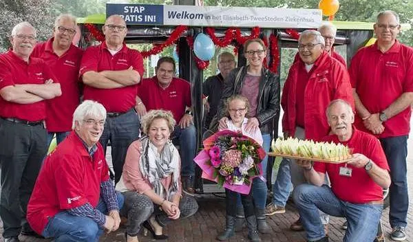 160627 50 000 passagier parkeertaxi etz8467uitsnedemr