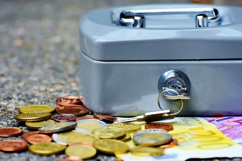 cashbox 1642990 1280