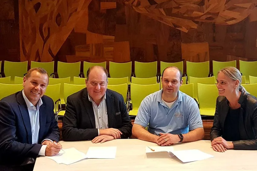 faa51a85 2ac5 450a 894c 27be3fbbf6a1 original