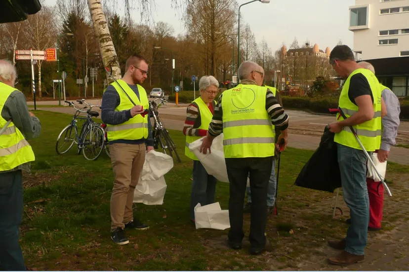 fotopersbernov2019opruimactie start 1775x1135