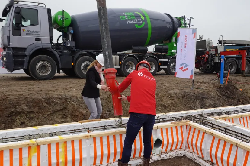 karin priem en ferry verstappen met betonslang