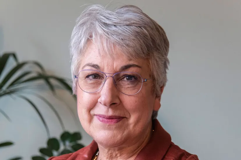 maaike03 2008x2000 crop