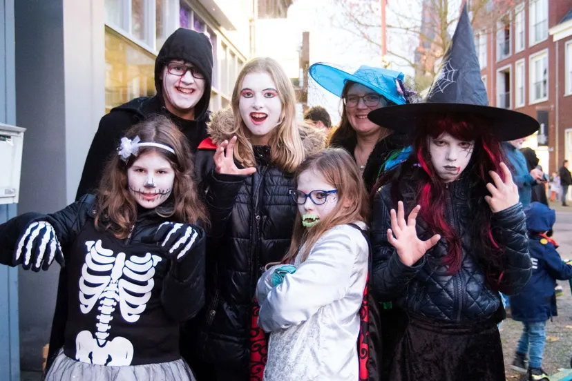 nov 1 griezelen in het centrum foto4