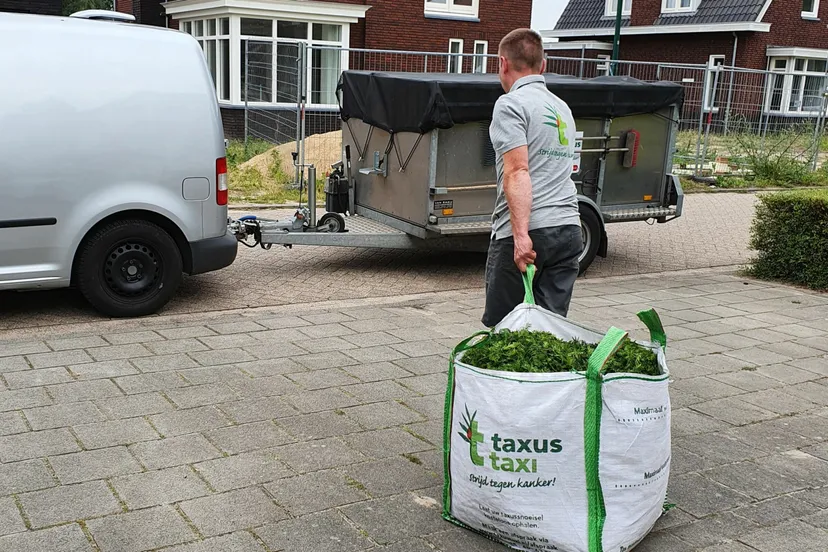 tas naar auto brengen scaled