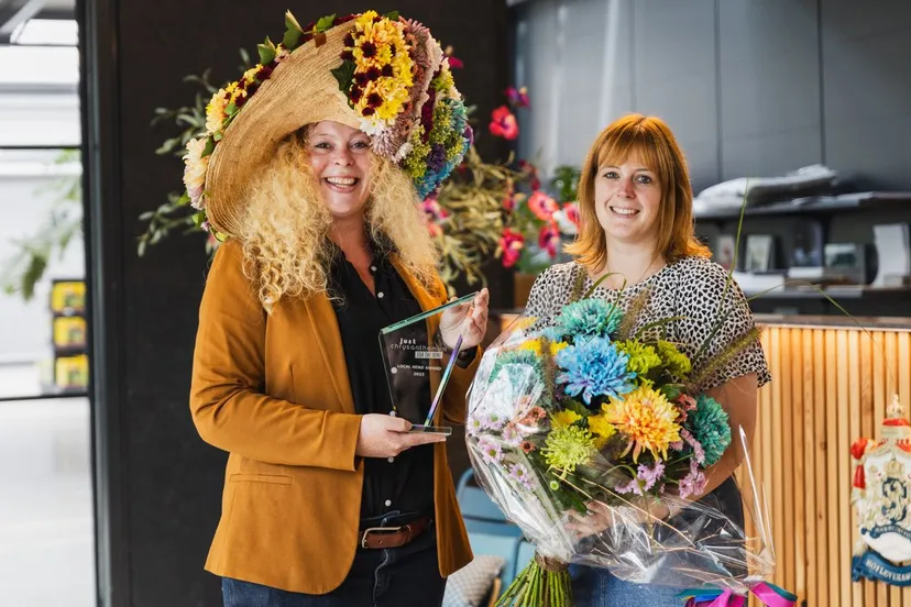 local hero zeist laura v nieuwenhuijze en anouk koreman namens stichting chryson mcb fotografie 45