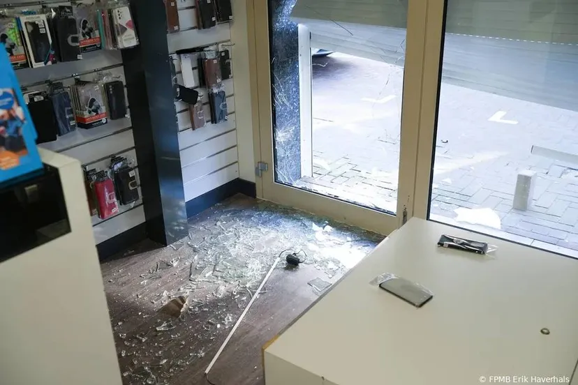 ehf03679 67a0b01a39502jpg