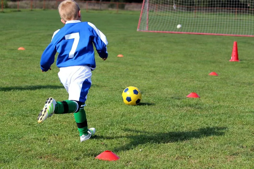 football 3715881 1280