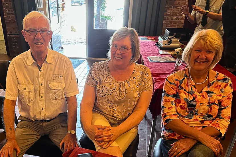 15 grote foto piet sterkenburg met 2 andere deelnemers 2
