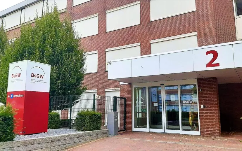 117850440 815381909279446 5189820677256241507 n 915x518 1