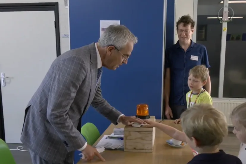 burgemeester stef strous repair cafe beegden