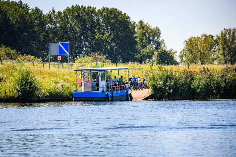 grensmaas veerpontje