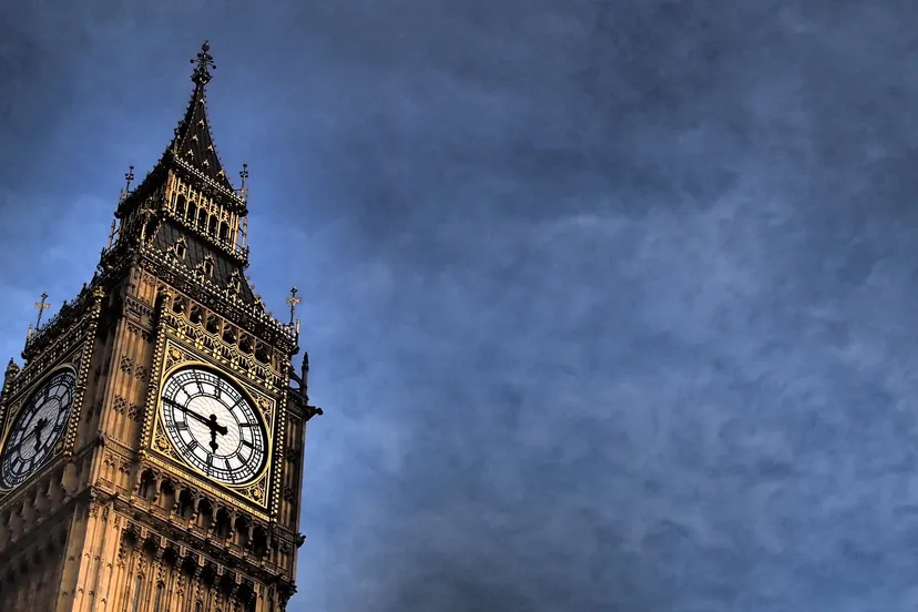 london g936ba3e2c 1920