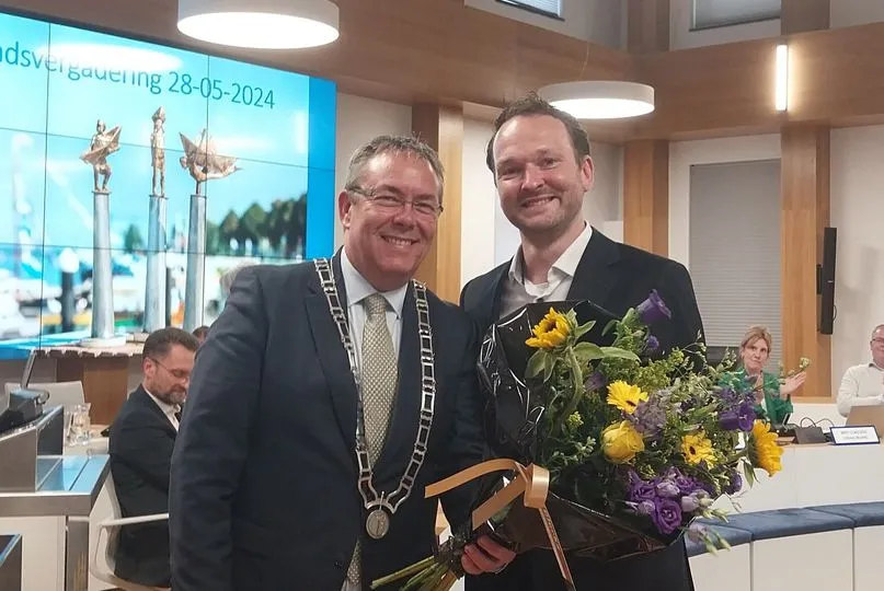 rob cretskens fb maasgouwjpg installatie 28 mei