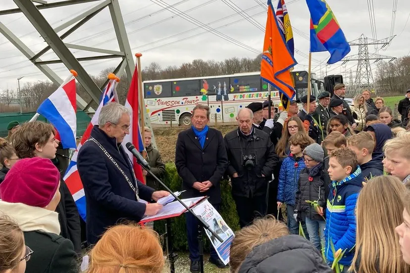 schoolherdenking eric harden 2