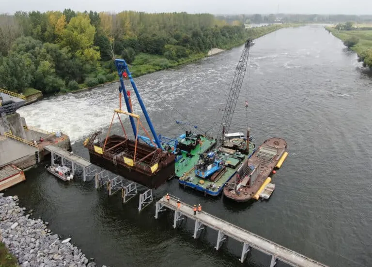 verwijderen kuip cmourik infra afd echt foto mourik infra afdeling echt
