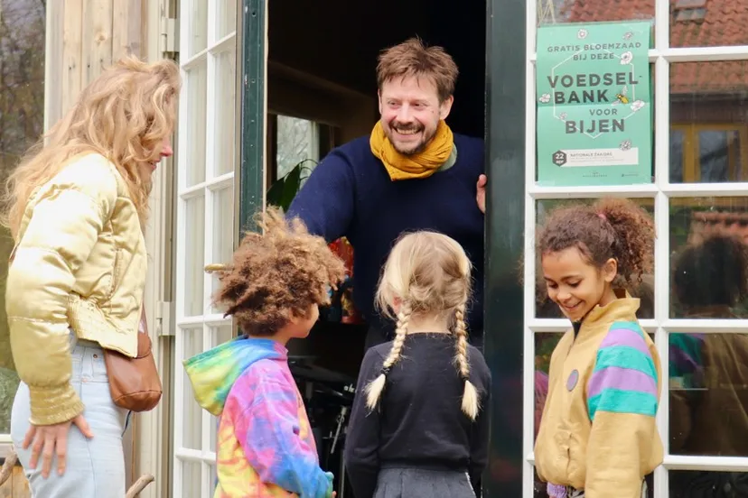 voedselbank voor bijen 1