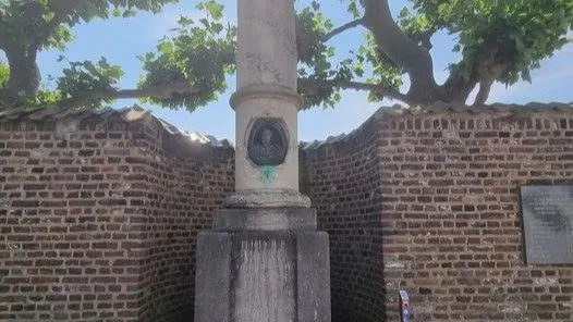 standbeeld peter motke 1