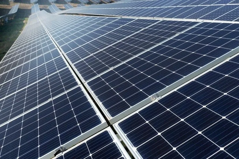 zonnepark beautiful alternative energy plant with solar panels 23 2149192692 1