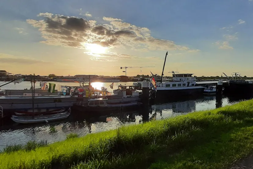 vvv wandeling maasbracht wind en water maasboulevard 1