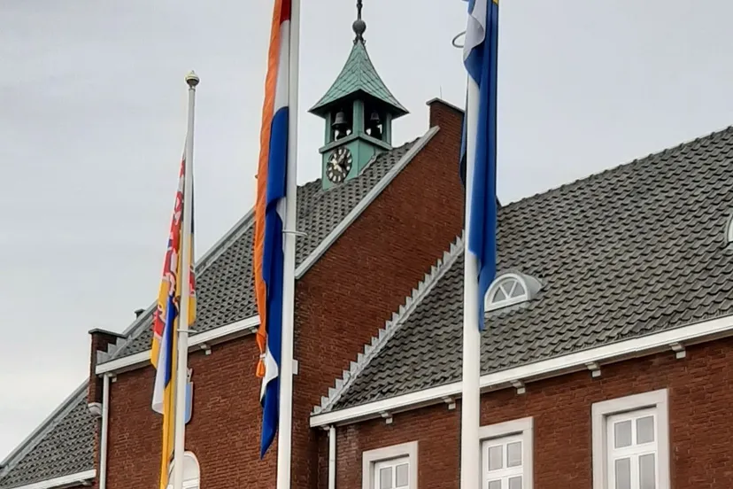 gemeentehuis maasbracht 1