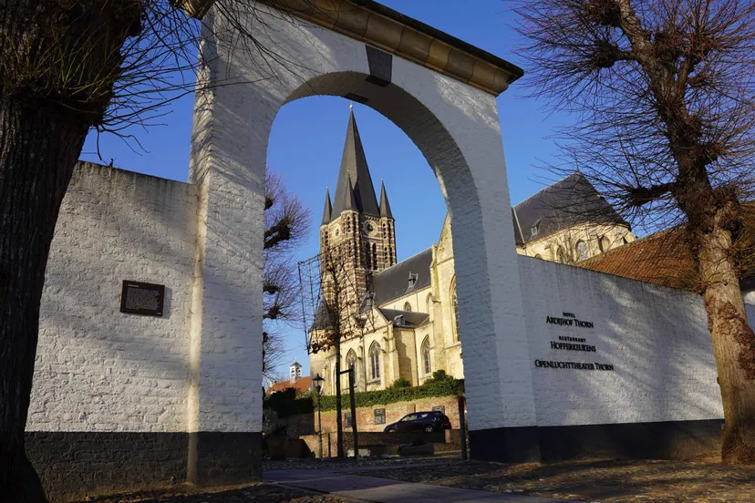 thorn het witte stadje copyright hart van limburg winter beeld 1