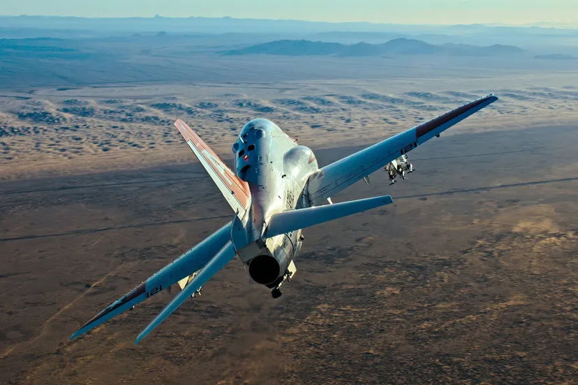 TopGuns-97ecf25eeba828243f0a9749a9_3649075_full-1