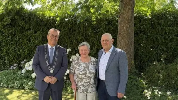 60 jaar getrouwd - Linne -743841549_1513555824145119_8672614927222091715_n-1