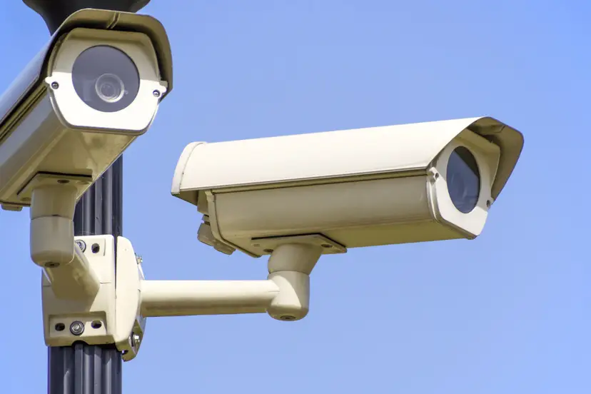 Ruim 2 miljoen flitsboetes in 8 maanden, 39% meer boetes voor door rood rijden-1