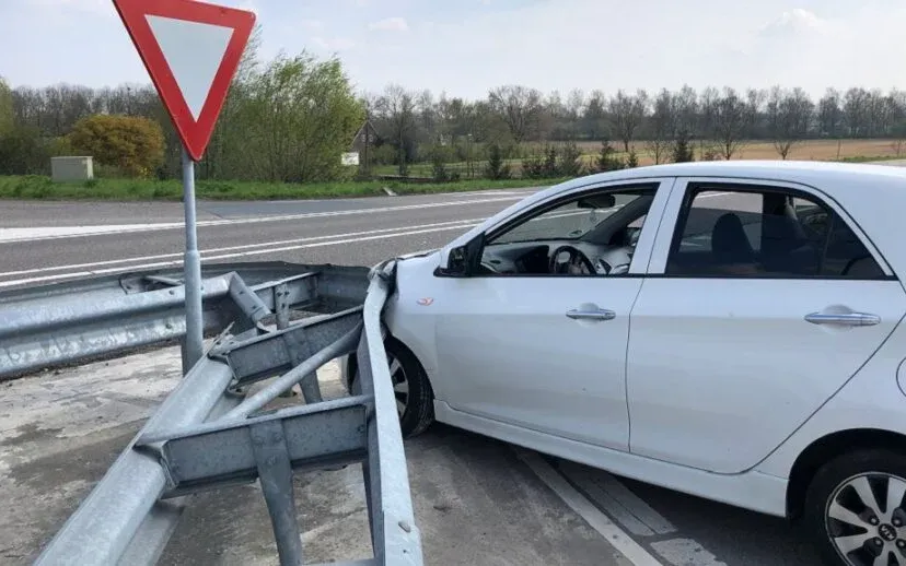 17 04 2023 ongeval a50 veghel noord 02 915x518 1