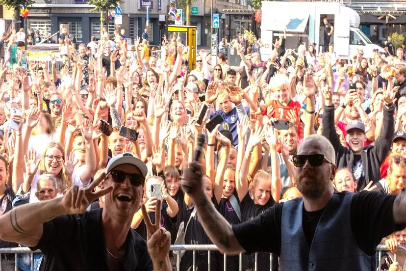 2024 08 25 optreden stuk tv op de markt uden 24