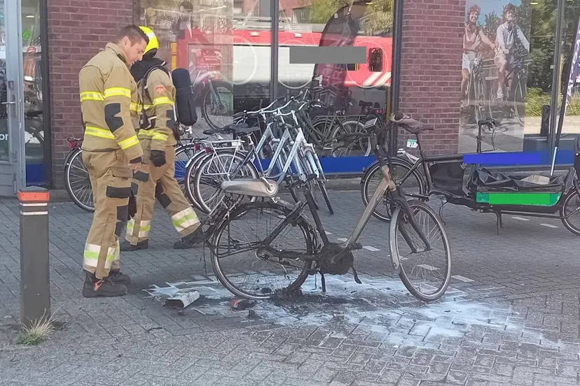 19-08-2025 Fiets in brand 00