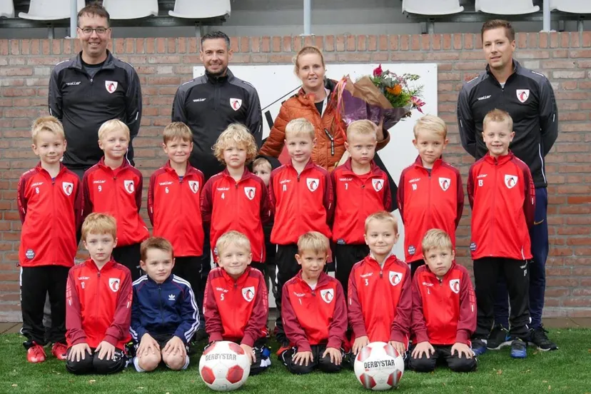 RSKV Volkel JO-7 2025-2026 (met sponsoren - Udens Weekblad)