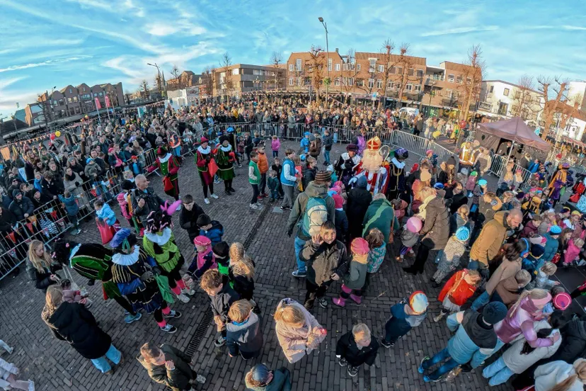 2025-11-22 Intoch Sinterklaas Uden-0