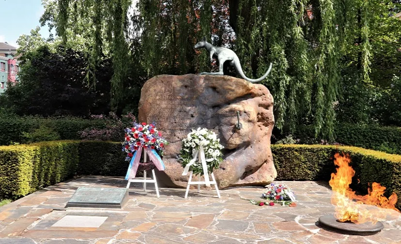 04 05 2020 kransleggingen veghel gemeente meierijstad 06