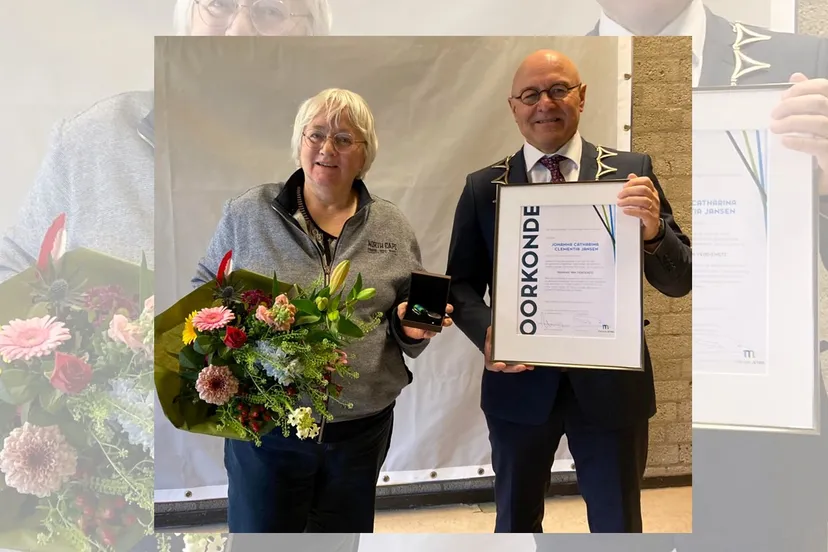 06 04 2022 penning van verdienste annie jansen